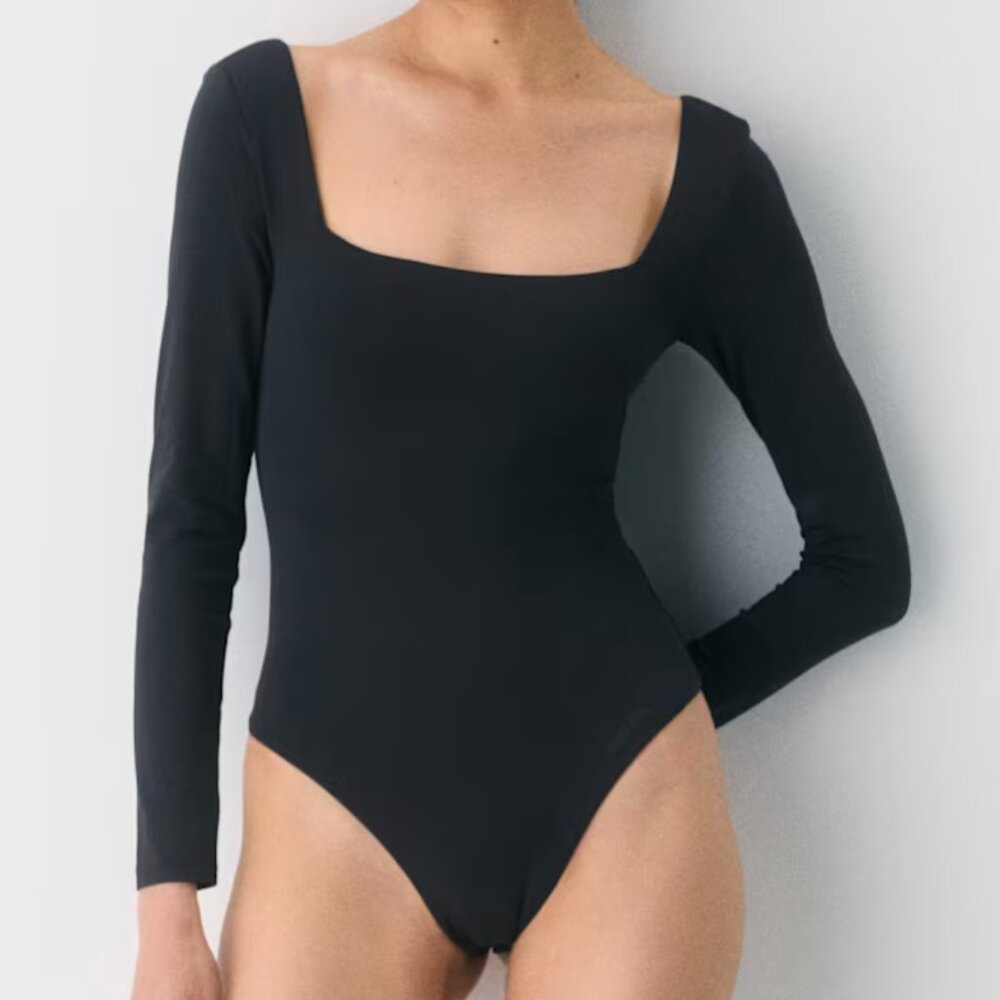 Aritzia Original Contour Squareneck Bodysuit